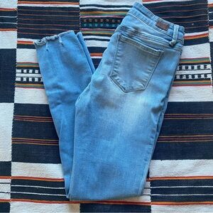 Simple Society Light Wash denim Ankle Jeggings. Distressed look. Size 25/26.